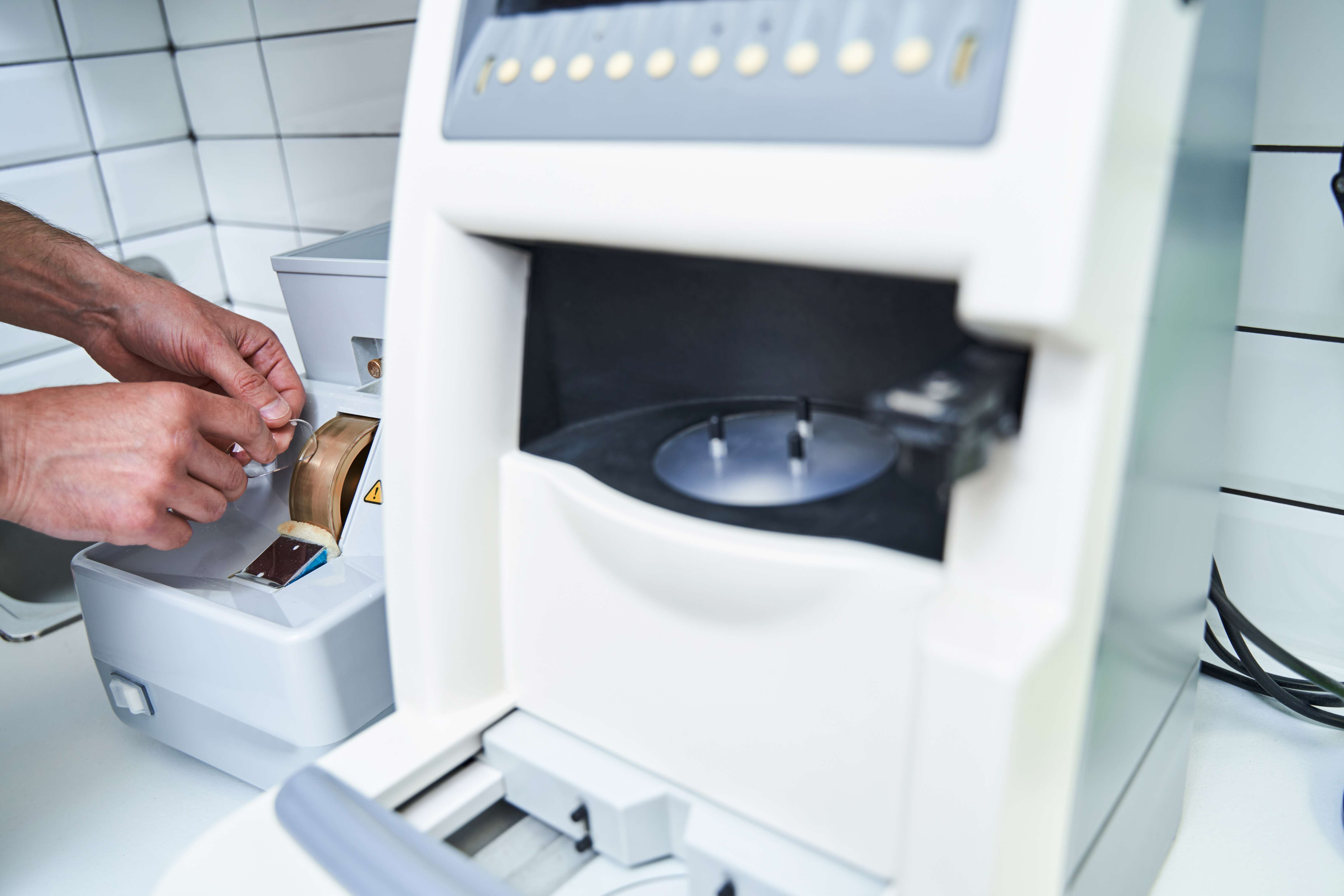 جهاز تحليل الدم